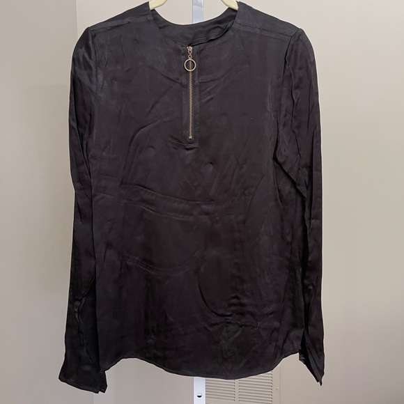 LINE + DOT BLACK TOP - Picture 1 of 4